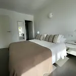 Viva - View *